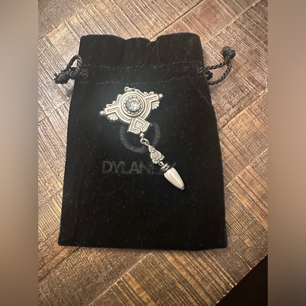 Dylanlex Archived Charm